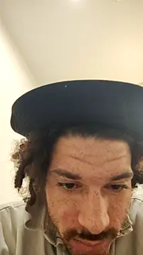 Clearlytothepoint420 online show from October 5, 2025, 1:31 pm