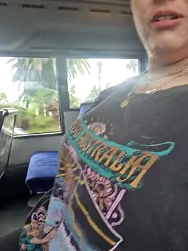 Snapshot of Off_the_Lesh chatting on February 19, 2026, 6:20 am Off the Lesh online show from February 19, 2026, 6:20 am