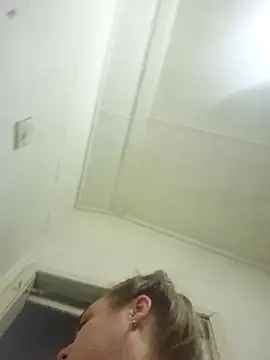 Snapshot of Off_the_Lesh chatting on March 19, 2026, 11:42 pm Off the Lesh online show from March 19, 2026, 11:42 pm