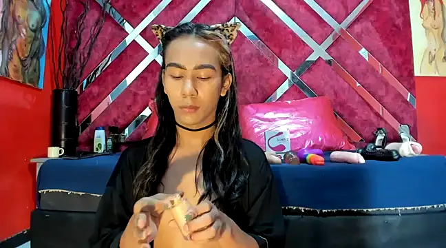 Snapshot of Scarlett_Hot5 chatting on February 11, 2025, 5:18 pm Scarlett Hot5 online show from February 11, 2025, 5:18 pm