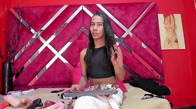 Snapshot of Scarlett_Hot5 chatting on February 25, 2025, 4:57 am Scarlett Hot5 online show from February 25, 2025, 4:57 am