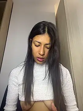 Valentinabaker online show from May 1, 2026, 2:10 pm
