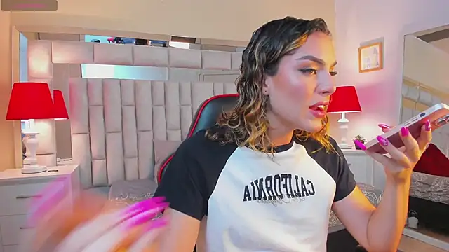 Snapshot of mariiahneedles chatting on February 4, 2025, 8:17 pm mariiahneedles online show from February 4, 2025, 8:17 pm