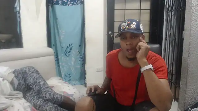 Snapshot of spicycouplex chatting on March 13, 2025, 5:11 am spicycouplex online show from March 13, 2025, 5:11 am