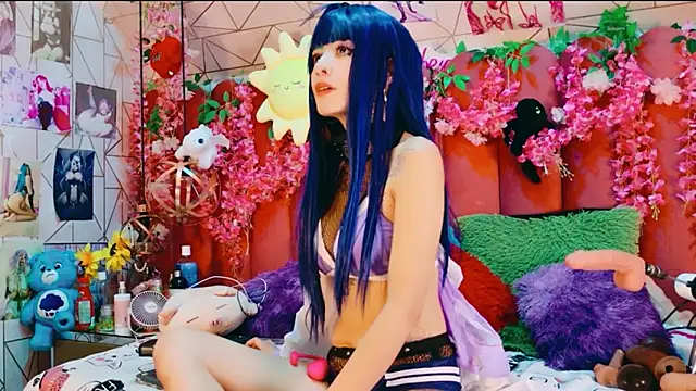 Alicebenett online show from June 2, 2026, 9:28 pm