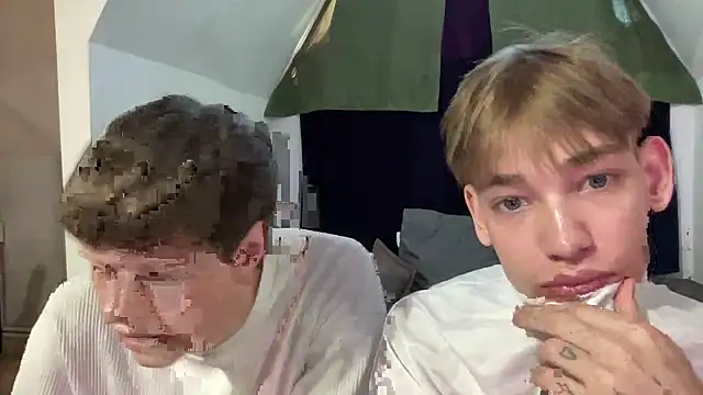 Snapshot of Nick_Win chatting on December 17, 2024, 8:12 am Nick Win online show from December 17, 2024, 8:12 am