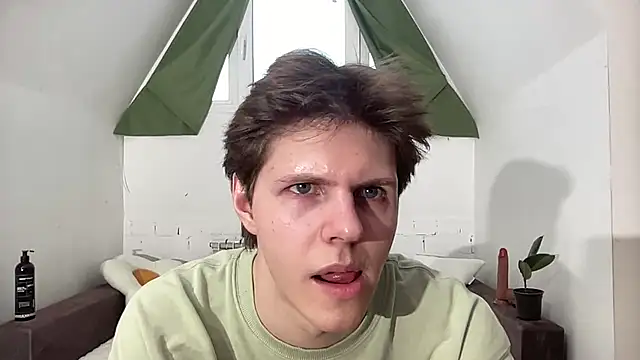 Snapshot of Nick_Win chatting on January 4, 2025, 9:21 am Nick Win online show from January 4, 2025, 9:21 am