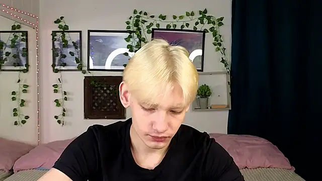 Snapshot of Nick_Win chatting on January 31, 2025, 10:31 am Nick Win online show from January 31, 2025, 10:31 am