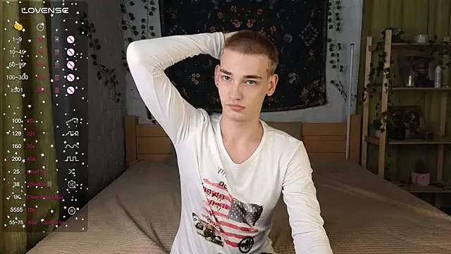 Snapshot of Nick_Win chatting on September 14, 2025, 11:42 am Nick Win online show from September 14, 2025, 11:42 am