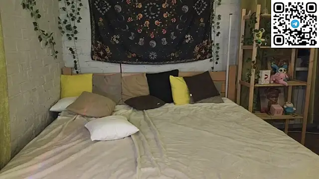 Snapshot of Nick_Win chatting on November 15, 2025, 12:08 am Nick Win online show from November 15, 2025, 12:08 am