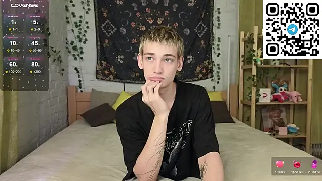 Snapshot of Nick_Win chatting on November 25, 2025, 7:36 pm Nick Win online show from November 25, 2025, 7:36 pm