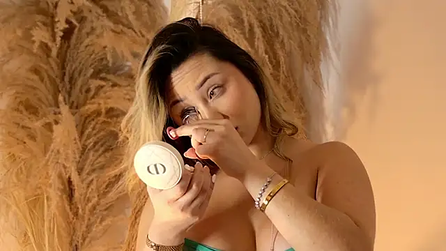 SaraFerreira online show from February 18, 2025, 12:26 am