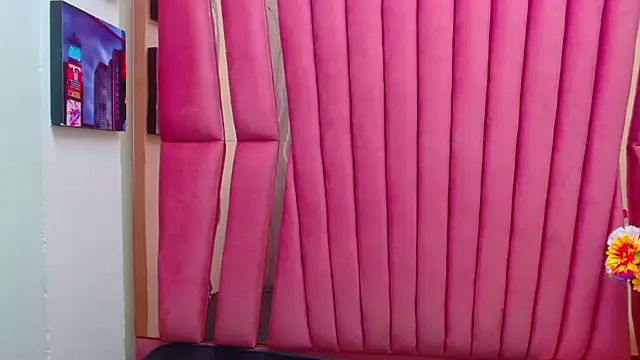 Snapshot of Cameron_cutte chatting on January 7, 2025, 3:03 am Cameron cutte online show from January 7, 2025, 3:03 am