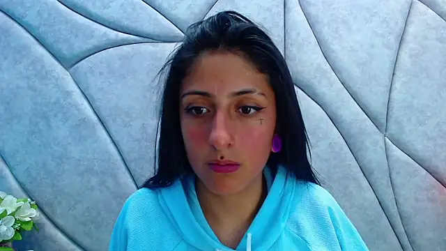 Snapshot of Cameron_cutte chatting on January 31, 2025, 8:54 am Cameron cutte online show from January 31, 2025, 8:54 am