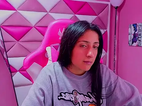 Snapshot of Cameron_cutte chatting on September 19, 2025, 2:35 am Cameron cutte online show from September 19, 2025, 2:35 am