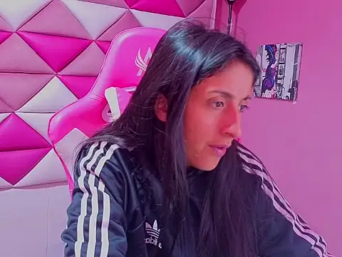 Snapshot of Cameron_cutte chatting on October 10, 2025, 3:05 am Cameron cutte online show from October 10, 2025, 3:05 am