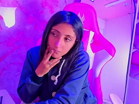 Snapshot of Cameron_cutte chatting on October 21, 2025, 2:56 am Cameron cutte online show from October 21, 2025, 2:56 am