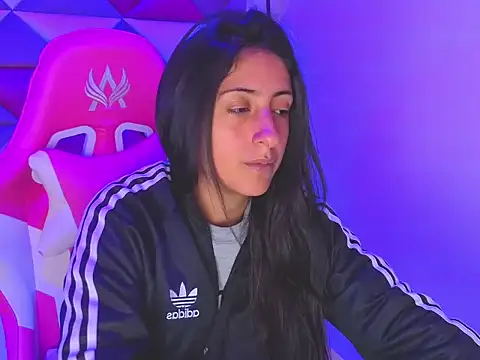 Snapshot of Cameron_cutte chatting on December 2, 2025, 3:12 am Cameron cutte online show from December 2, 2025, 3:12 am