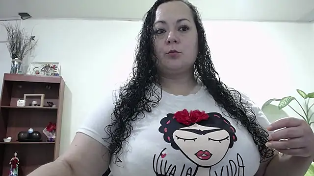 Aleia Taylor online show from June 25, 2026, 3:50 am