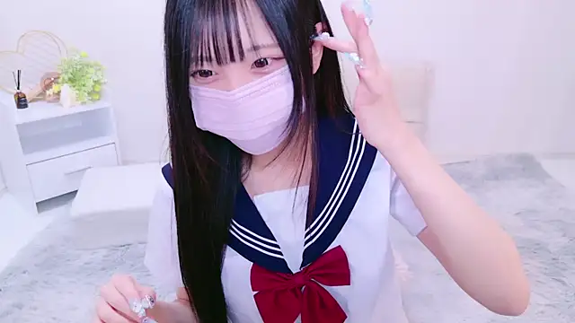 Snapshot of Suzu_ch_xx chatting on December 12, 2024, 8:32 pm Suzu ch xx online show from December 12, 2024, 8:32 pm