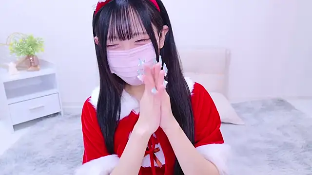 Snapshot of Suzu_ch_xx chatting on December 24, 2024, 7:00 pm Suzu ch xx online show from December 24, 2024, 7:00 pm