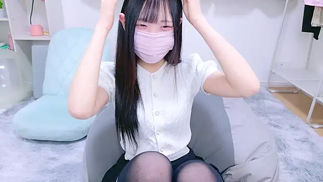 Snapshot of Suzu_ch_xx chatting on January 21, 2025, 1:54 pm Suzu ch xx online show from January 21, 2025, 1:54 pm