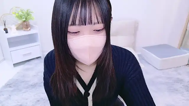 Snapshot of Suzu_ch_xx chatting on February 16, 2025, 6:10 pm Suzu ch xx online show from February 16, 2025, 6:10 pm