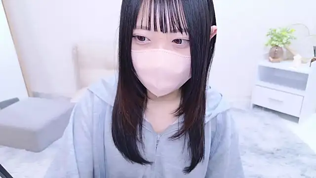 Snapshot of Suzu_ch_xx chatting on March 7, 2025, 4:55 pm Suzu ch xx online show from March 7, 2025, 4:55 pm