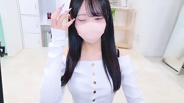 Snapshot of Suzu_ch_xx chatting on September 29, 2025, 1:16 pm Suzu ch xx online show from September 29, 2025, 1:16 pm