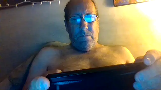 hornyrich69 online show from April 1, 2026, 2:01 am
