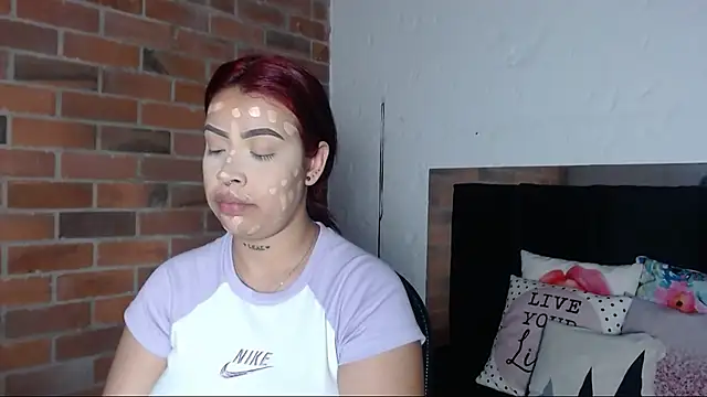 salome  hills1 online show from March 16, 2025, 1:17 am