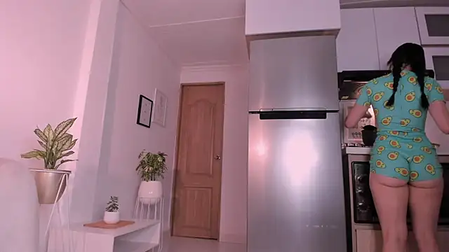 DannaHyde online show from February 23, 2025, 5:29 pm