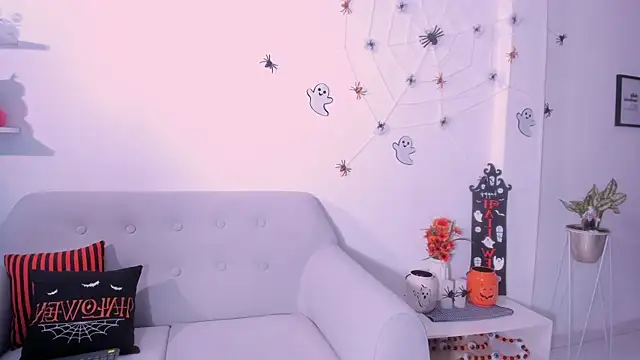 DannaHyde online show from October 13, 2025, 6:08 pm