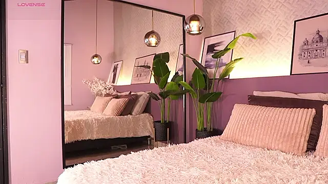 IzzyWild online show from February 9, 2026, 11:47 am