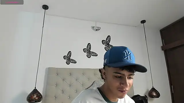 dikey 62 online show from December 5, 2024, 8:11 pm