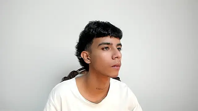 dikey 62 online show from February 19, 2025, 5:49 am