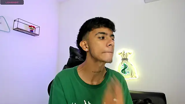 dikey 62 online show from March 19, 2025, 8:22 pm