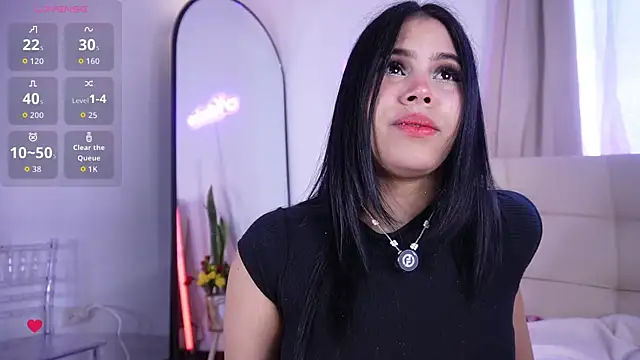 Snapshot of Natasha__Sccott chatting on November 10, 2025, 7:13 pm Natasha Sccott online show from November 10, 2025, 7:13 pm