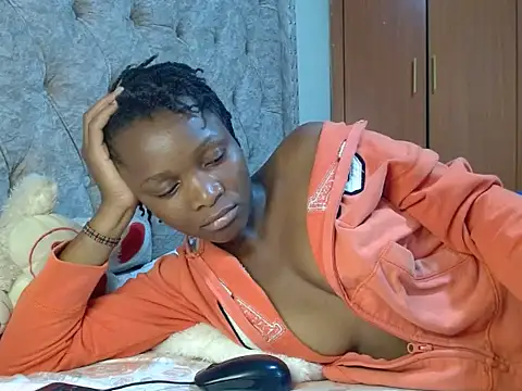 Snapshot of Naughty_Girl17 chatting on February 25, 2025, 11:22 pm Naughty Girl17 online show from February 25, 2025, 11:22 pm