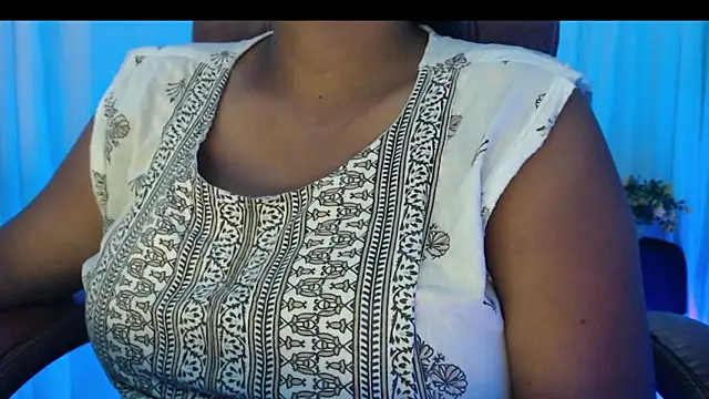 Snapshot of Prita07 chatting on March 19, 2025, 4:57 am Prita07 online show from March 19, 2025, 4:57 am