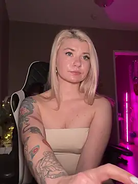 Snapshot of Anour_amour chatting on December 25, 2024, 3:50 am Anour amour online show from December 25, 2024, 3:50 am