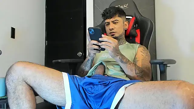 Snapshot of sergiio_mesa27 chatting on December 16, 2024, 1:54 pm sergiio mesa27 online show from December 16, 2024, 1:54 pm