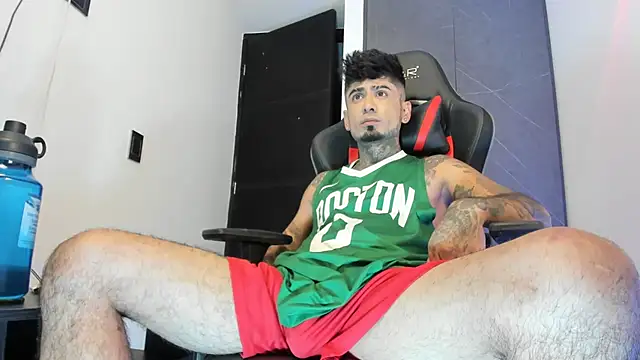 Snapshot of sergiio_mesa27 chatting on March 1, 2025, 11:37 pm sergiio mesa27 online show from March 1, 2025, 11:37 pm