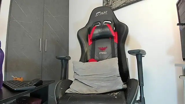 Snapshot of sergiio_mesa27 chatting on October 5, 2025, 2:10 am sergiio mesa27 online show from October 5, 2025, 2:10 am