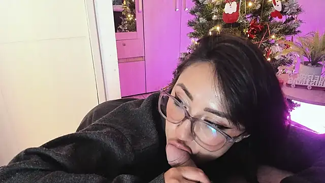 Snapshot of Hot_Couple666 chatting on January 10, 2025, 4:01 am Hot Couple666 online show from January 10, 2025, 4:01 am