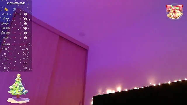 Snapshot of ELEKTRAMOON chatting on December 7, 2024, 7:49 am ELEKTRAMOON online show from December 7, 2024, 7:49 am