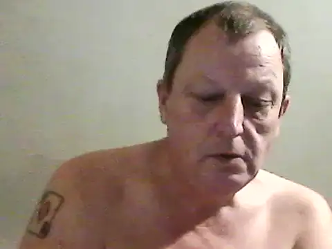 Snapshot of chubbybear2cum chatting on December 10, 2024, 3:09 am chubbybear2cum online show from December 10, 2024, 3:09 am