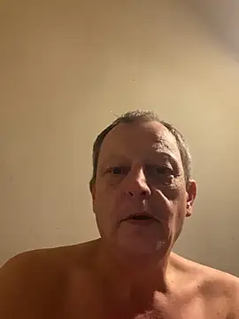 Snapshot of chubbybear2cum chatting on October 25, 2025, 4:42 am chubbybear2cum online show from October 25, 2025, 4:42 am