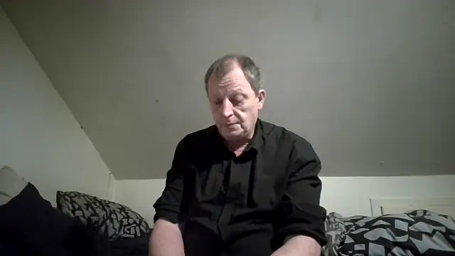 chubbybear2cum online show from February 12, 2026, 4:51 am