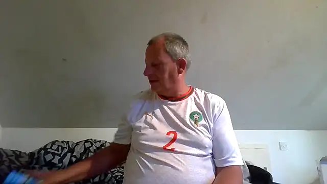 chubbybear2cum online show from July 27, 2026, 7:10 pm